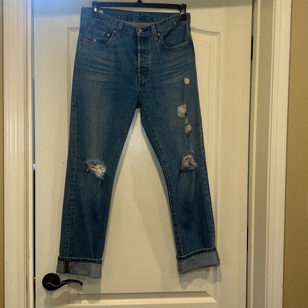 NWOT Levi’s 501 Button-Fly Distress Denim